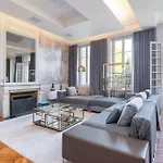 Dom wakacyjny Discovery A With A Swimming Pool That Reveals Its Charm Lyon