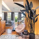 Discovery A With A Swimming Pool That Reveals Its Charm * Lyon