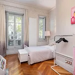 Discovery A With A Swimming Pool That Reveals Its Charm * Lyon