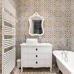 Discovery A With A Swimming Pool That Reveals Its Charm Lyon