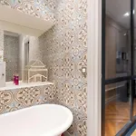 Discovery A With A Swimming Pool That Reveals Its Charm Dom wakacyjny Lyon