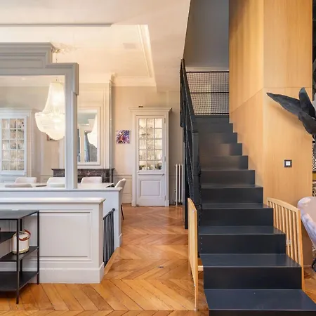 Discovery - A With A Swimming Pool That Reveals Its Charm Feriehus