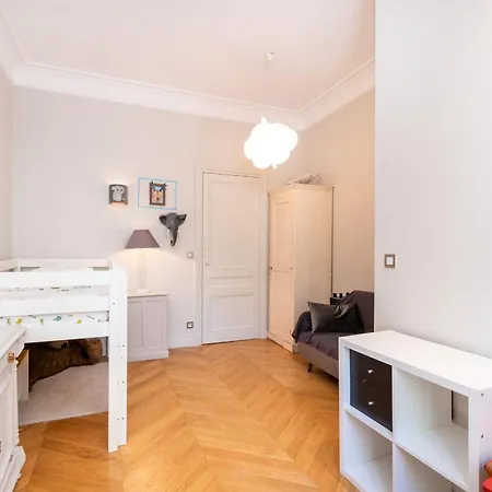 Feriehus Discovery - A With A Swimming Pool That Reveals Its Charm *