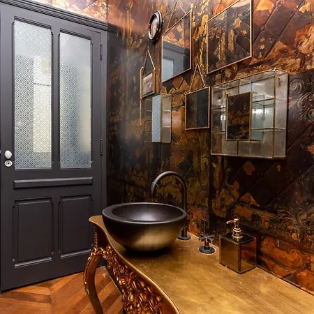 Discovery - A With A Swimming Pool That Reveals Its Charm