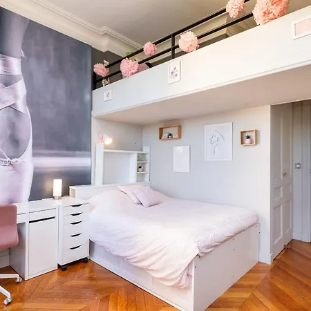 Discovery - A With A Swimming Pool That Reveals Its Charm Lyon